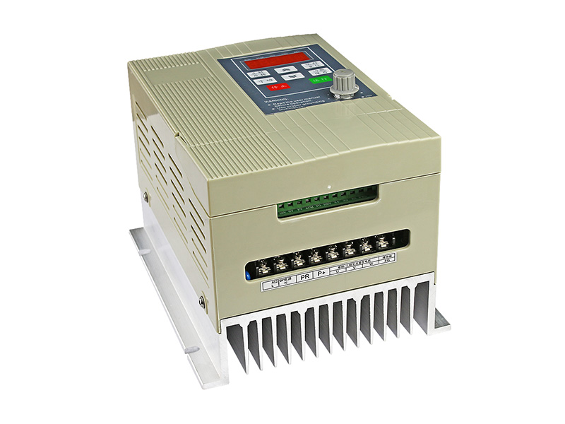 3000H雕刻機變頻器，雕刻機主軸變頻器，變頻器生產(chǎn)廠家，變頻器價格